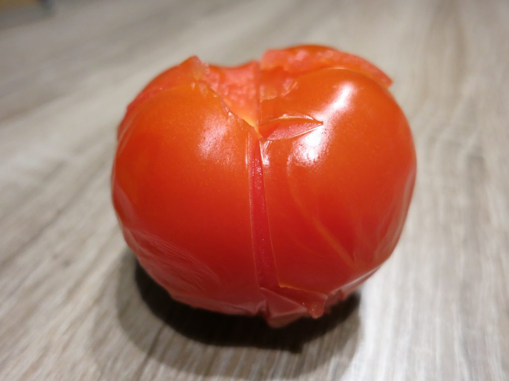 Tomate nach Wasserbad